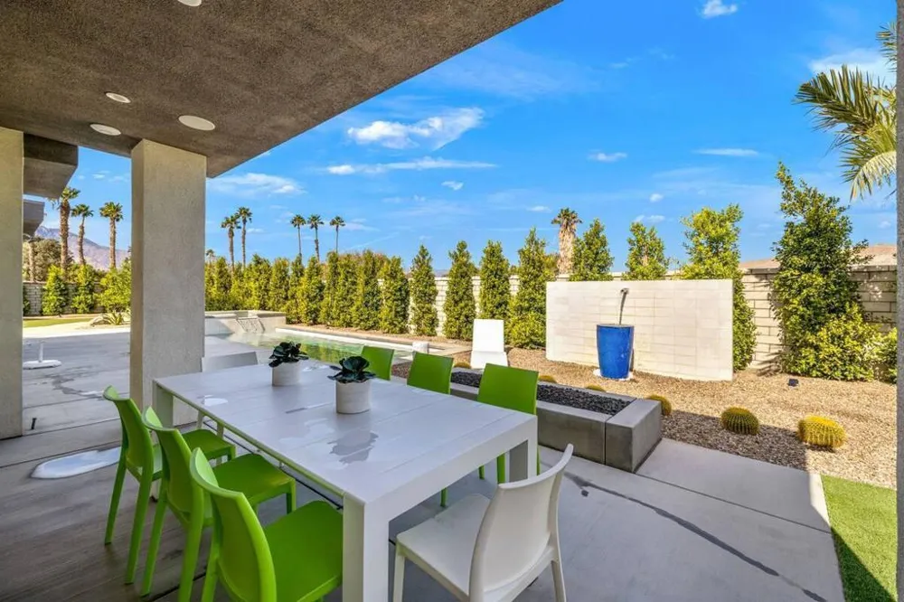 2 Iridium Way Rancho Mirage, CA 92270