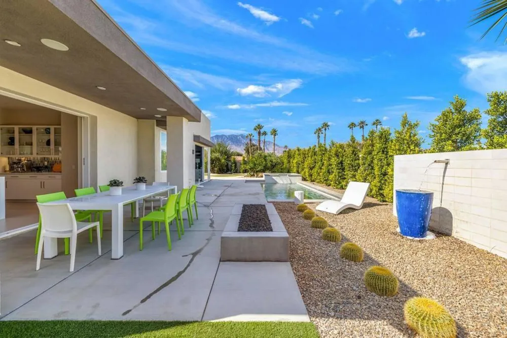 2 Iridium Way Rancho Mirage, CA 92270