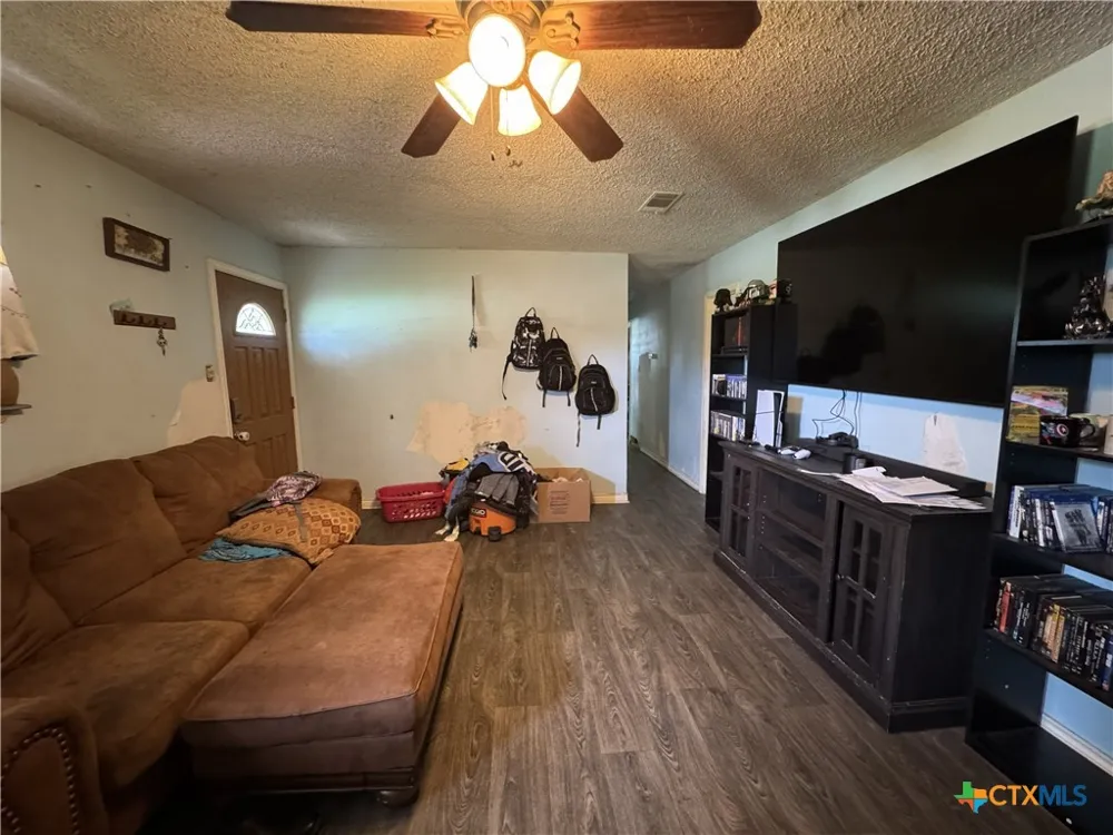 3041 Monroe St Commerce, TX 75428