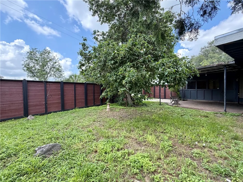 1416 S 11th Street Kingsville, TX 78363