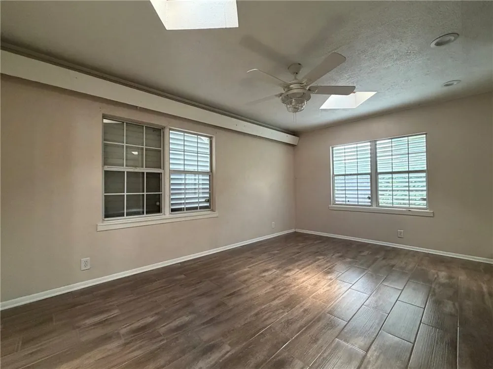 1416 S 11th Street Kingsville, TX 78363