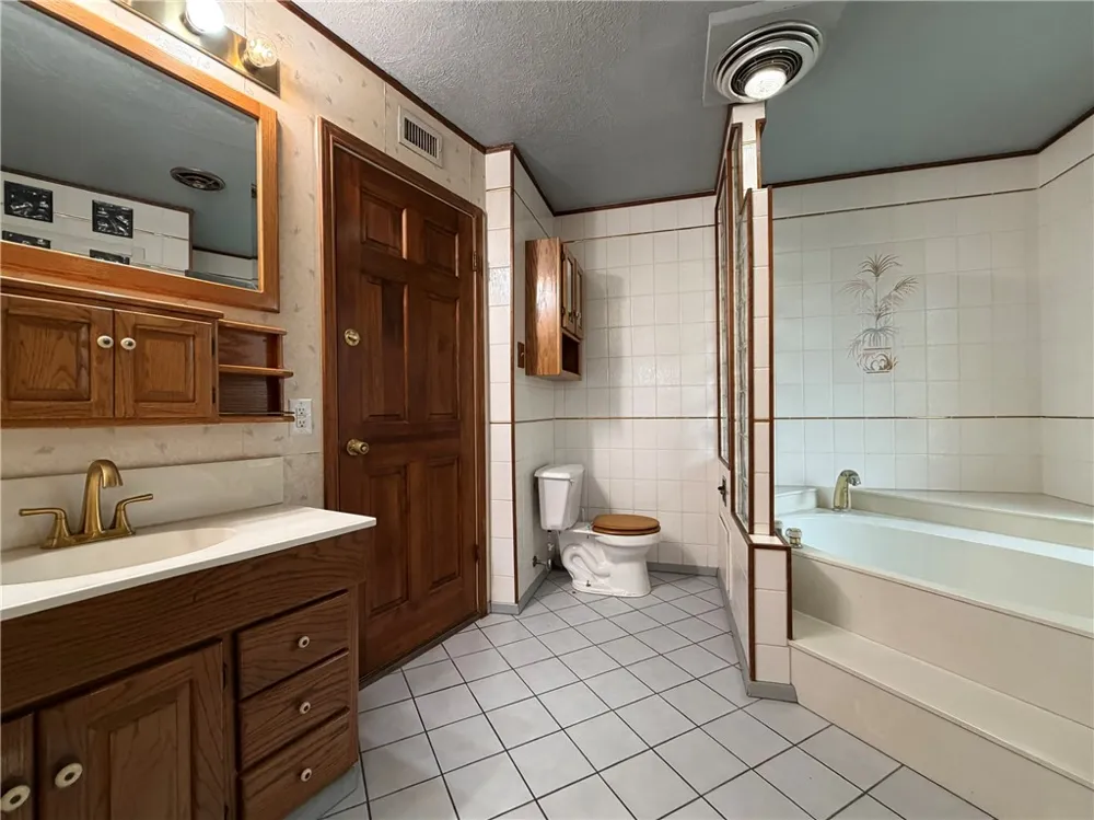 1416 S 11th Street Kingsville, TX 78363