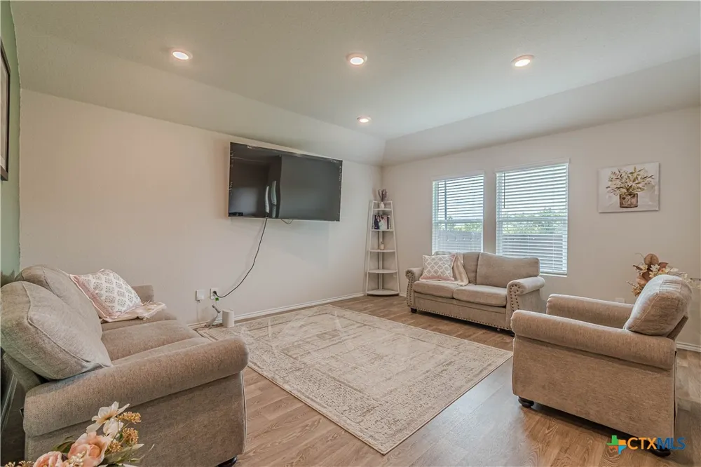 844 Peccary Place Seguin, TX 78155