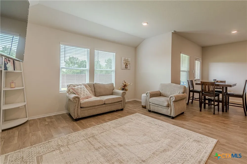 844 Peccary Place Seguin, TX 78155