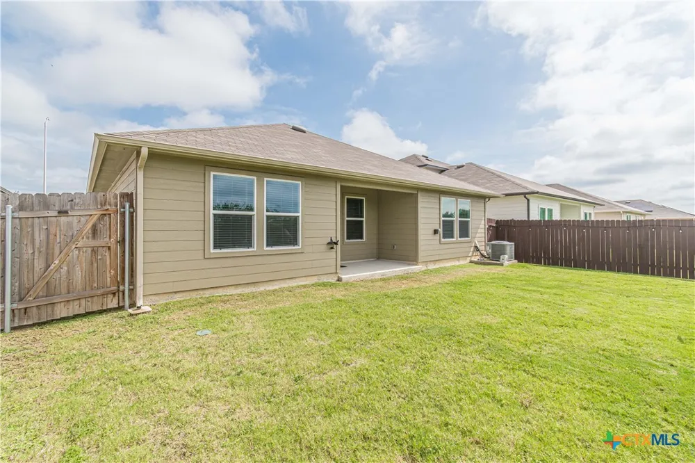 844 Peccary Place Seguin, TX 78155