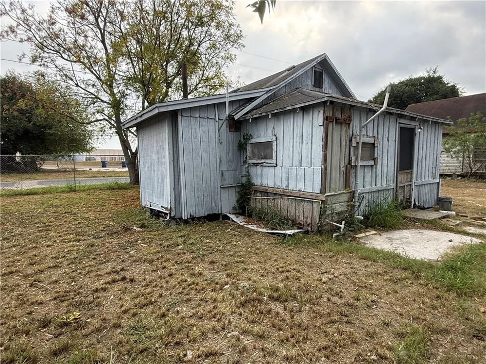 125 Bluntzer Street Corpus Christi, TX 78408