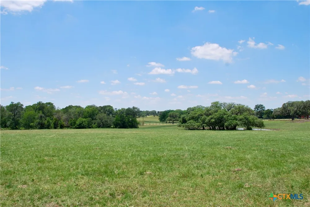 2170 Langdon Road Weimar, TX 78962