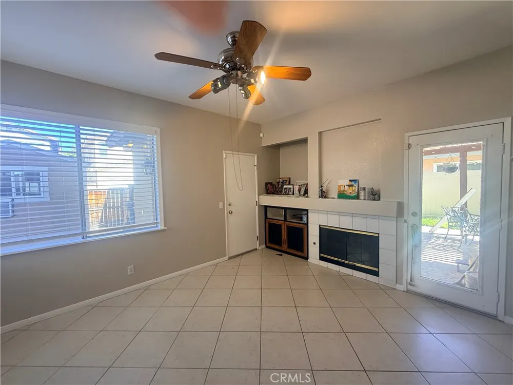 39540 June Temecula, CA 92591
