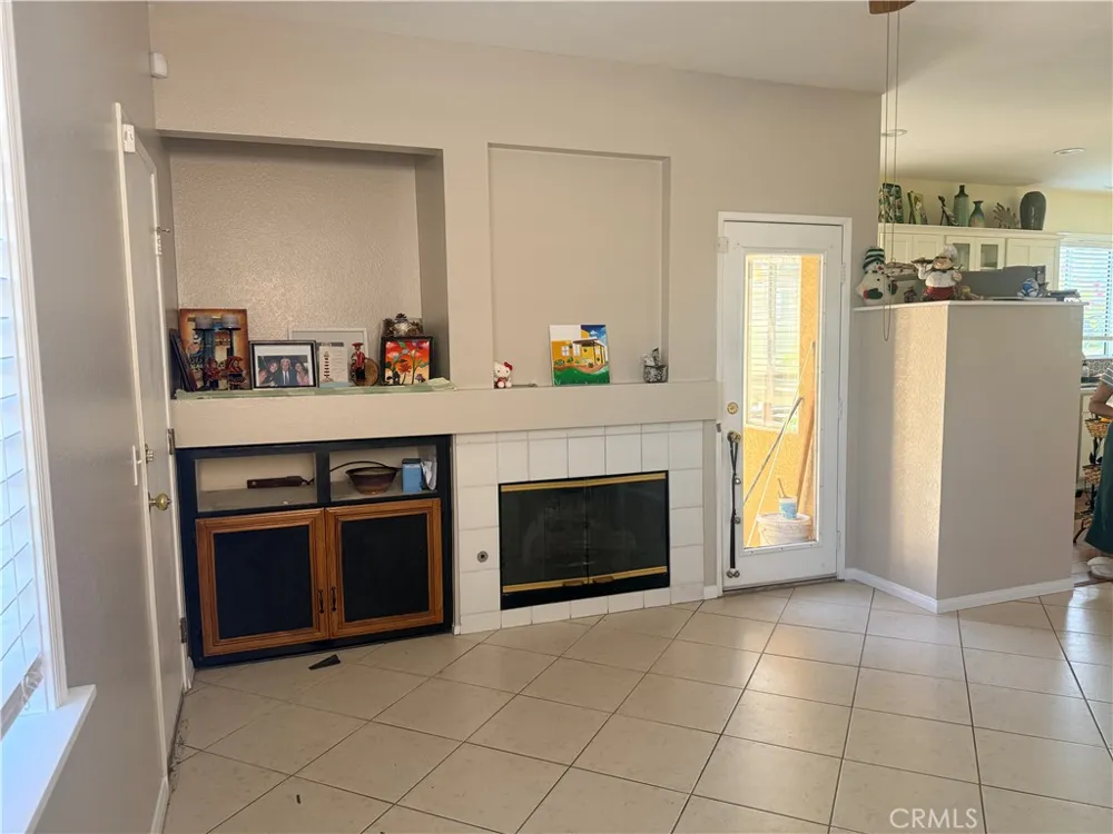 39540 June Temecula, CA 92591