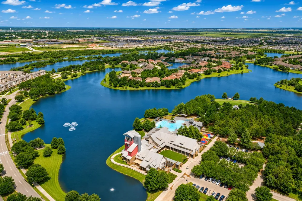 6515 Bramble Cove Lane Fulshear, TX 77441