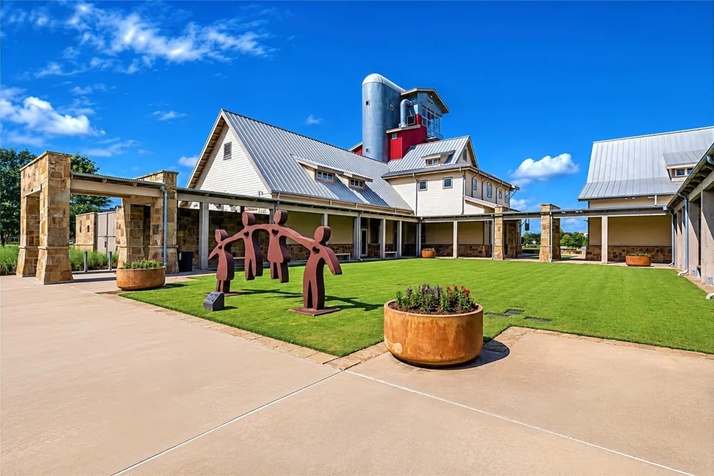 6515 Bramble Cove Lane Fulshear, TX 77441