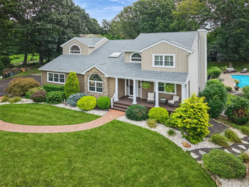 42 Adelia Path Jamesport, NY 11901