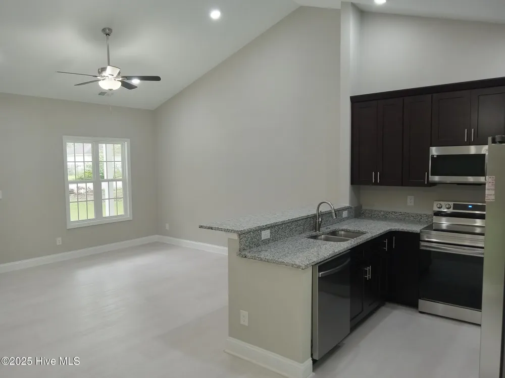111 E Oliver Street Whiteville, NC 28472