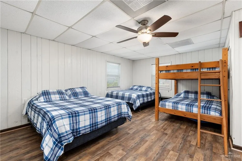 700 Shore Drive Port Mansfield, TX 78598