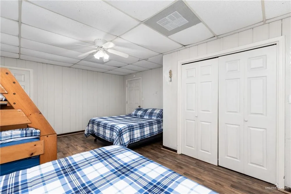 700 Shore Drive Port Mansfield, TX 78598