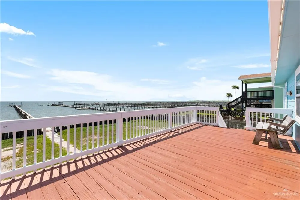 700 Shore Drive Port Mansfield, TX 78598