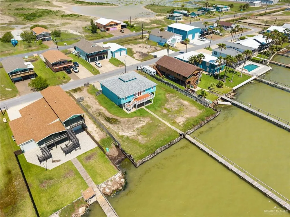 700 Shore Drive Port Mansfield, TX 78598