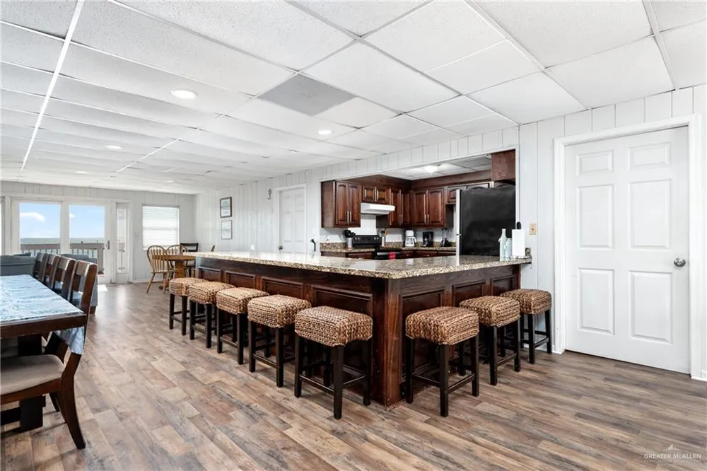 700 Shore Drive Port Mansfield, TX 78598