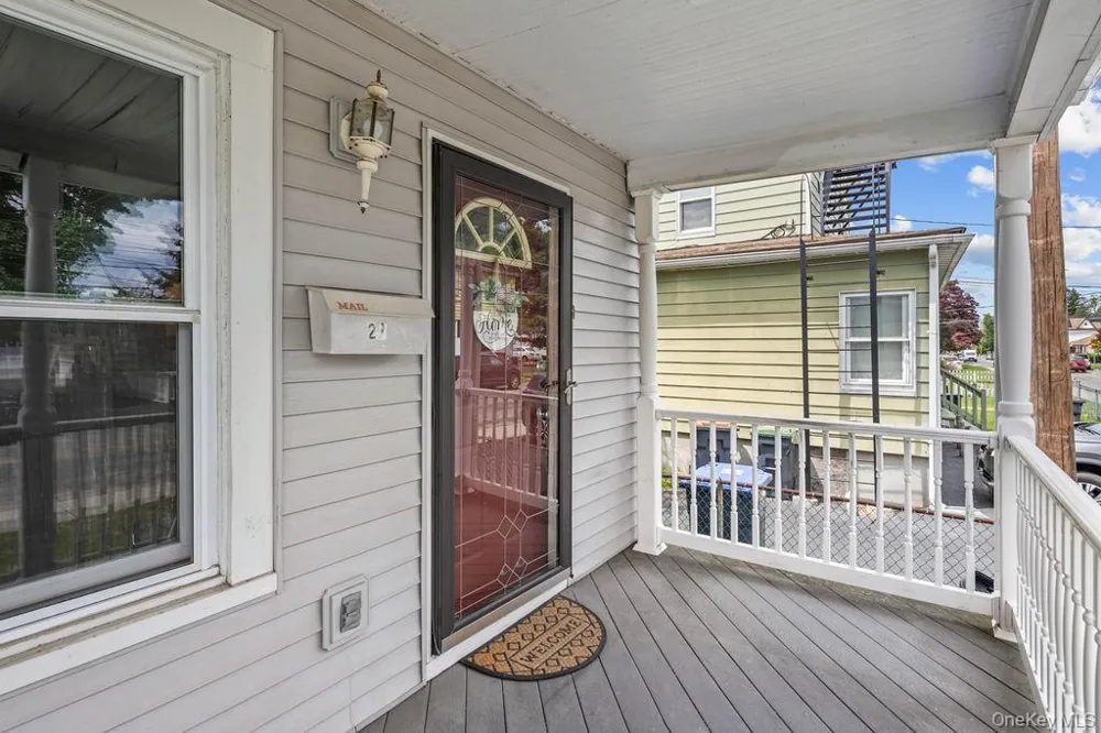 29 Blauvelt Avenue West Haverstraw, NY 10993