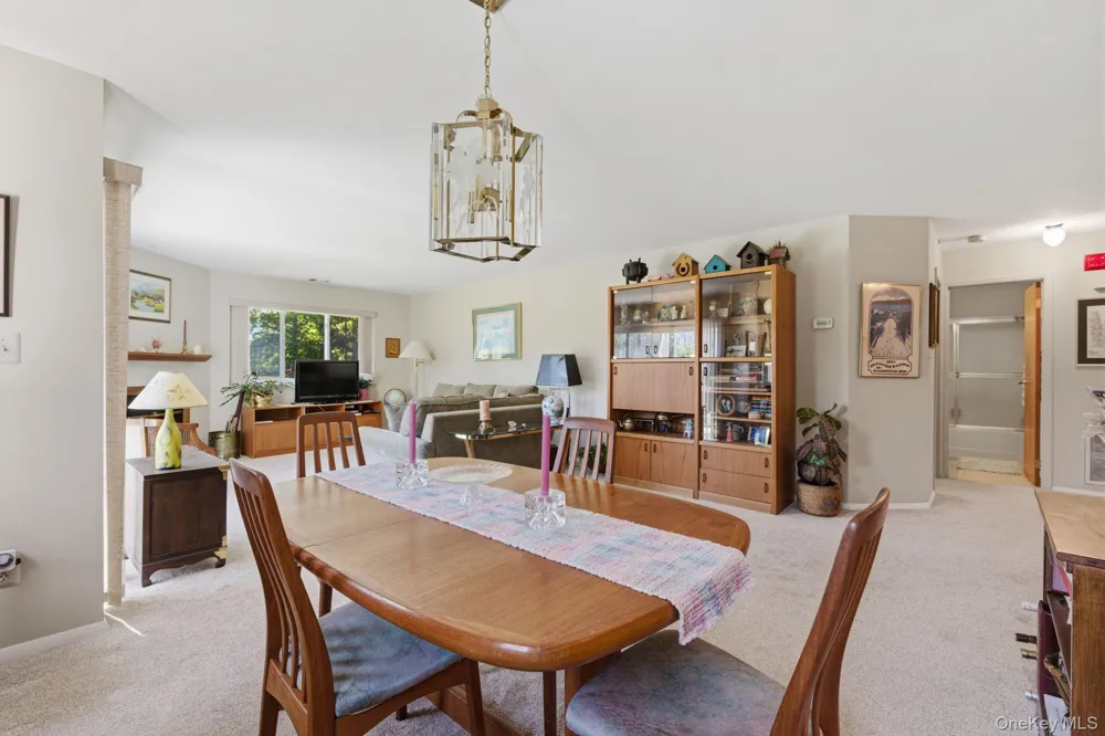376 Quarry Pond Court Moriches, NY 11955