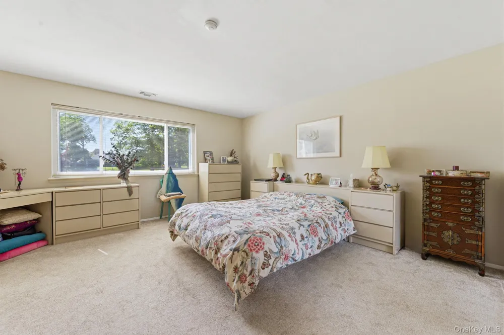 376 Quarry Pond Court Moriches, NY 11955