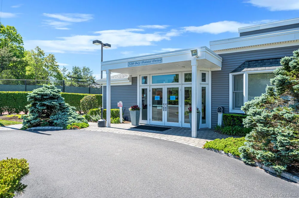 376 Quarry Pond Court Moriches, NY 11955