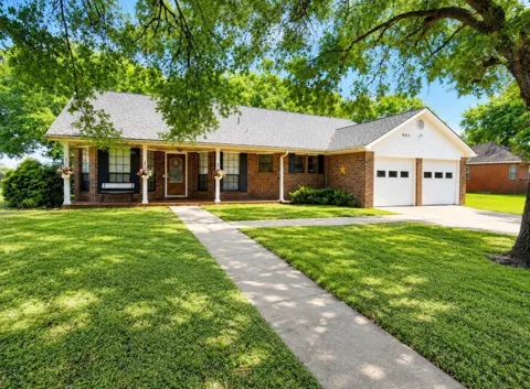 809 John Albert Dr