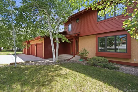 725 Country Drive
