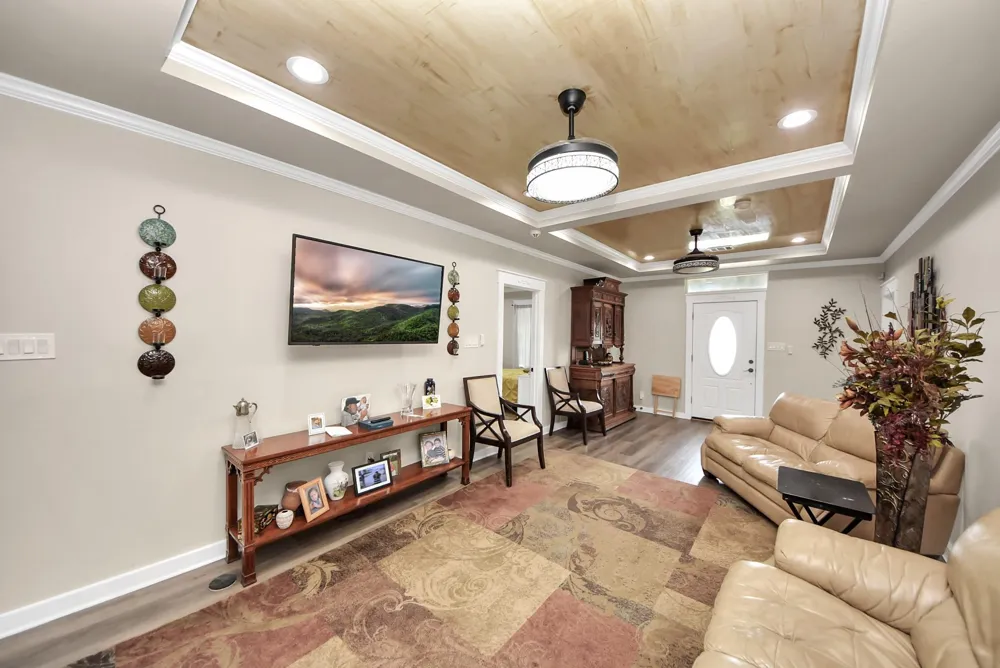 1106 S 8th Street La Porte, TX 77571