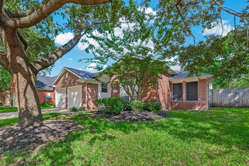 12007 Viola Court Pinehurst, TX 77362