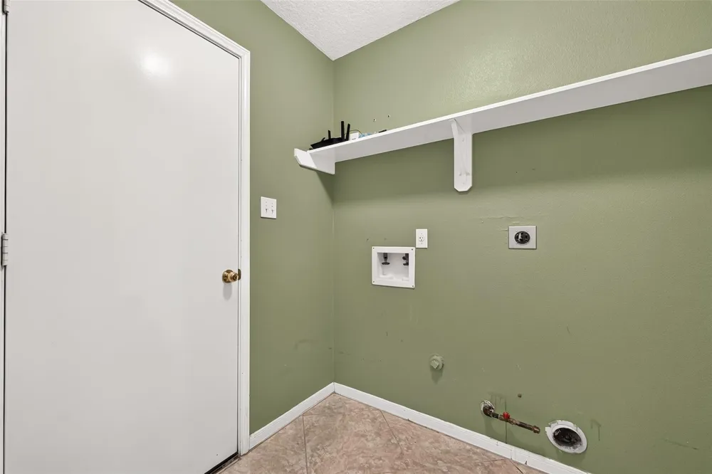 12007 Viola Court Pinehurst, TX 77362