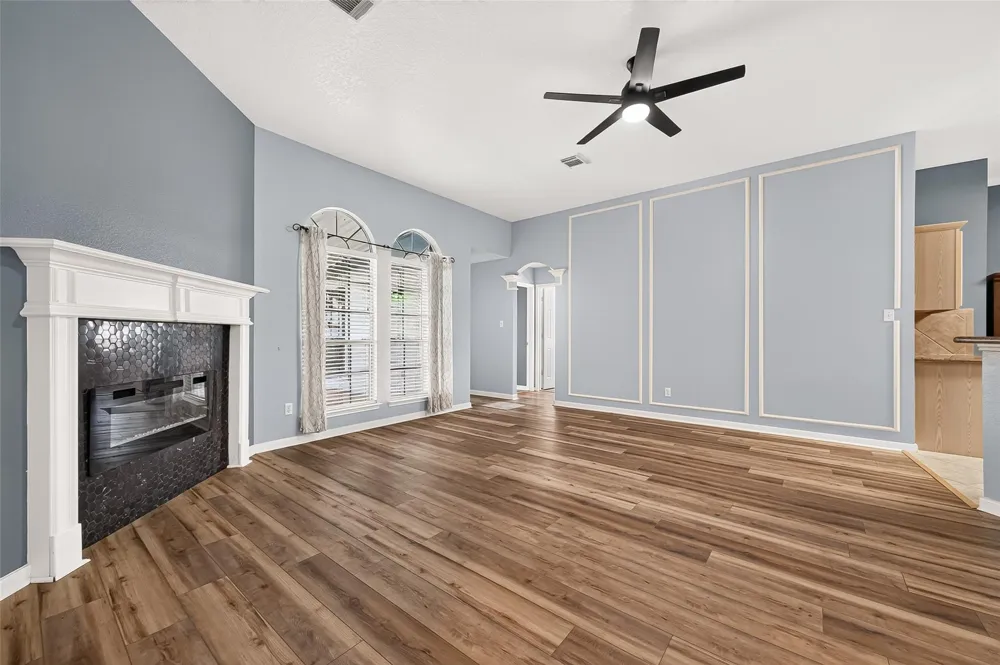 12007 Viola Court Pinehurst, TX 77362