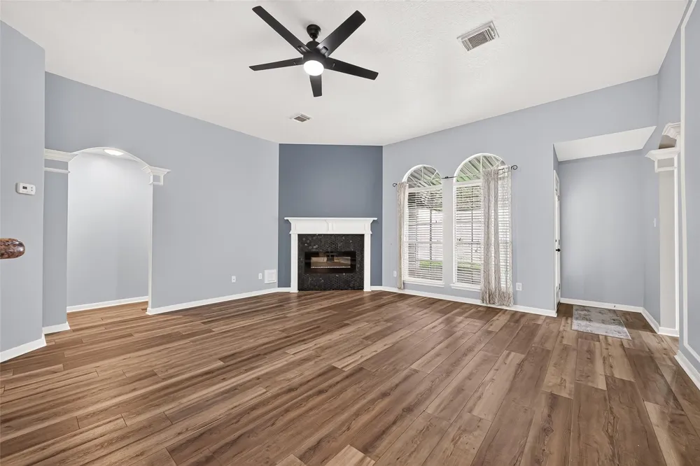 12007 Viola Court Pinehurst, TX 77362