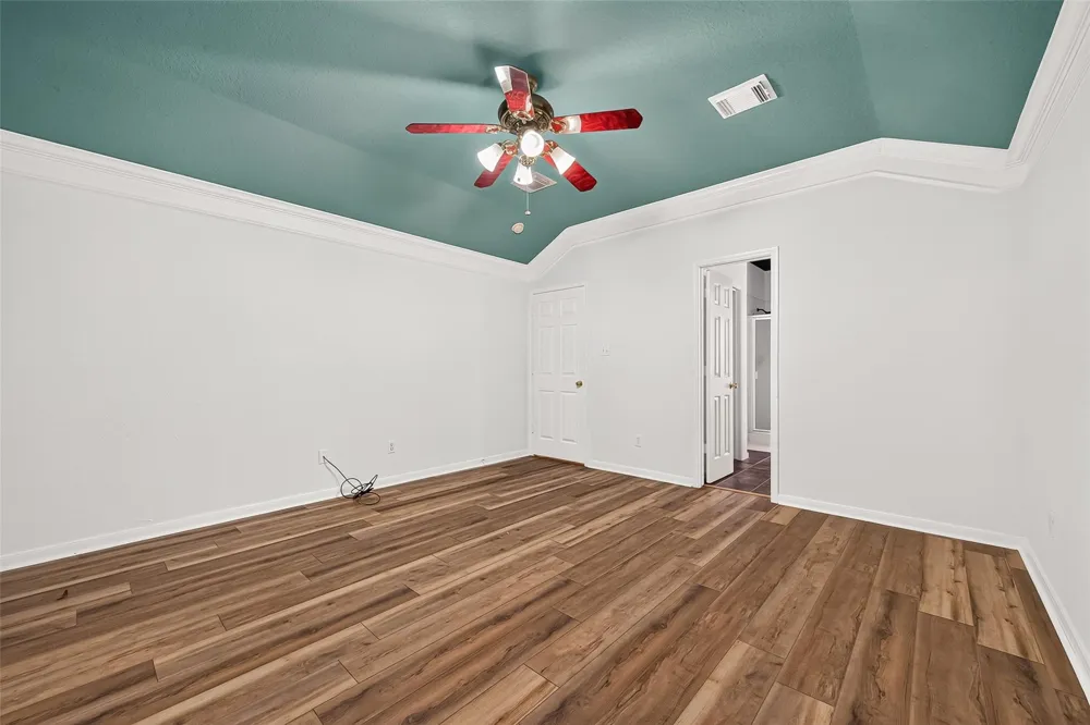 12007 Viola Court Pinehurst, TX 77362