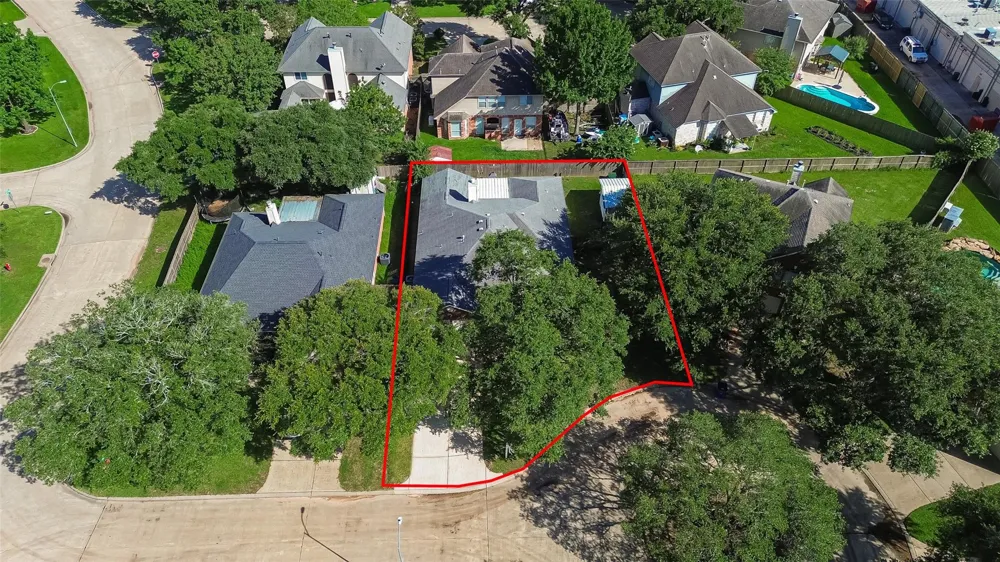 12007 Viola Court Pinehurst, TX 77362