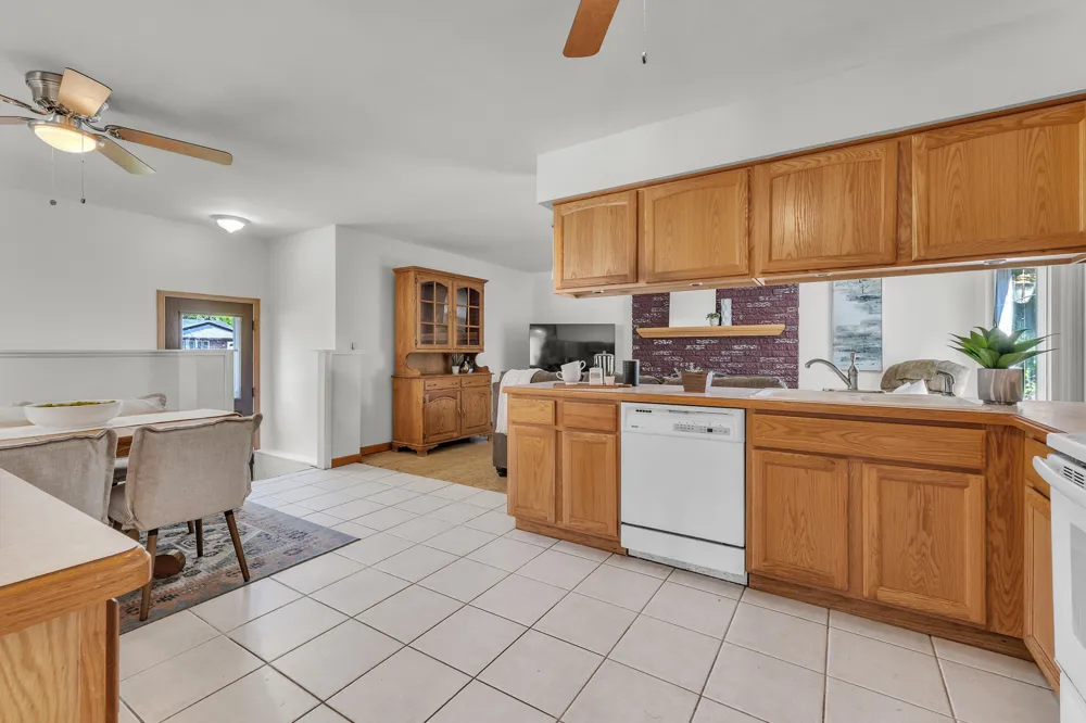1243 Springer Street Westland, MI 48186