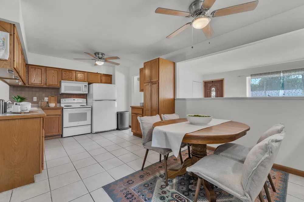 1243 Springer Street Westland, MI 48186