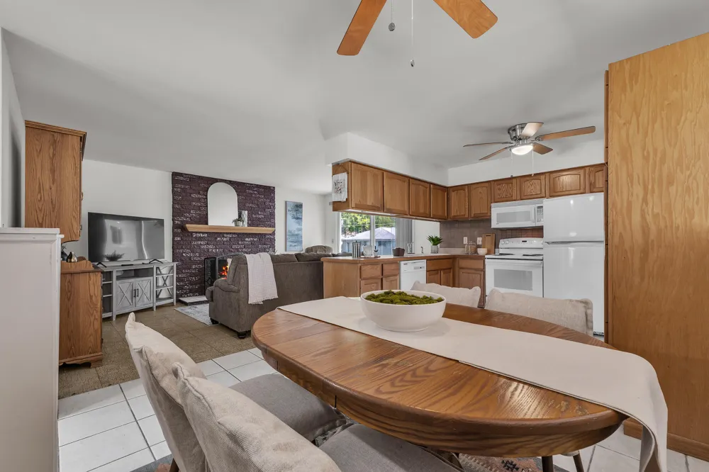 1243 Springer Street Westland, MI 48186
