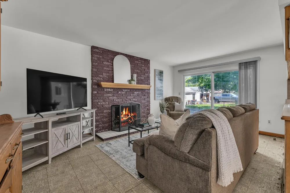 1243 Springer Street Westland, MI 48186