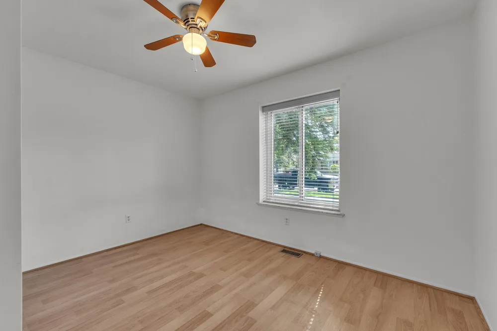 1243 Springer Street Westland, MI 48186