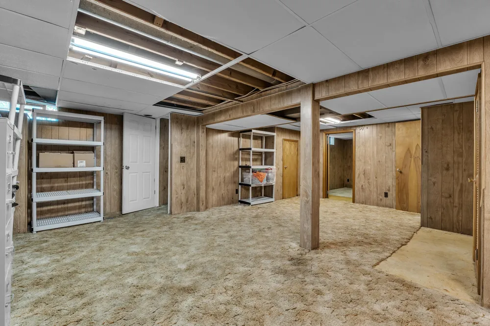 1243 Springer Street Westland, MI 48186