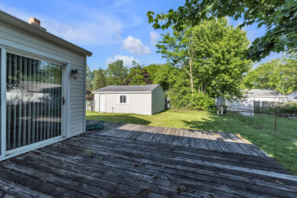 1243 Springer Street Westland, MI 48186