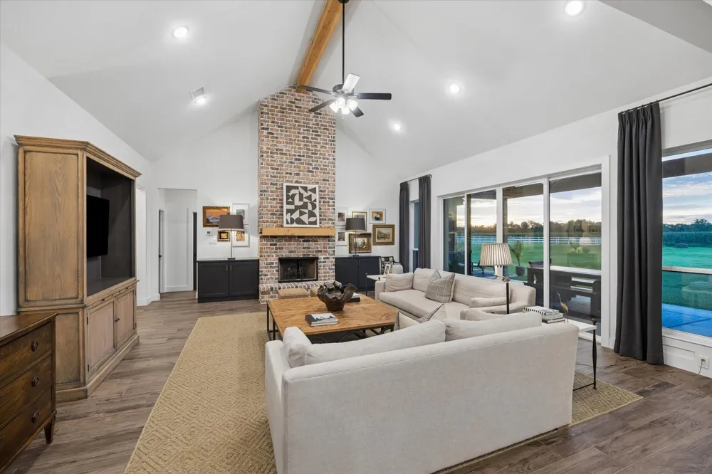 5050 Sophie Slansky Way Sealy, TX 77474