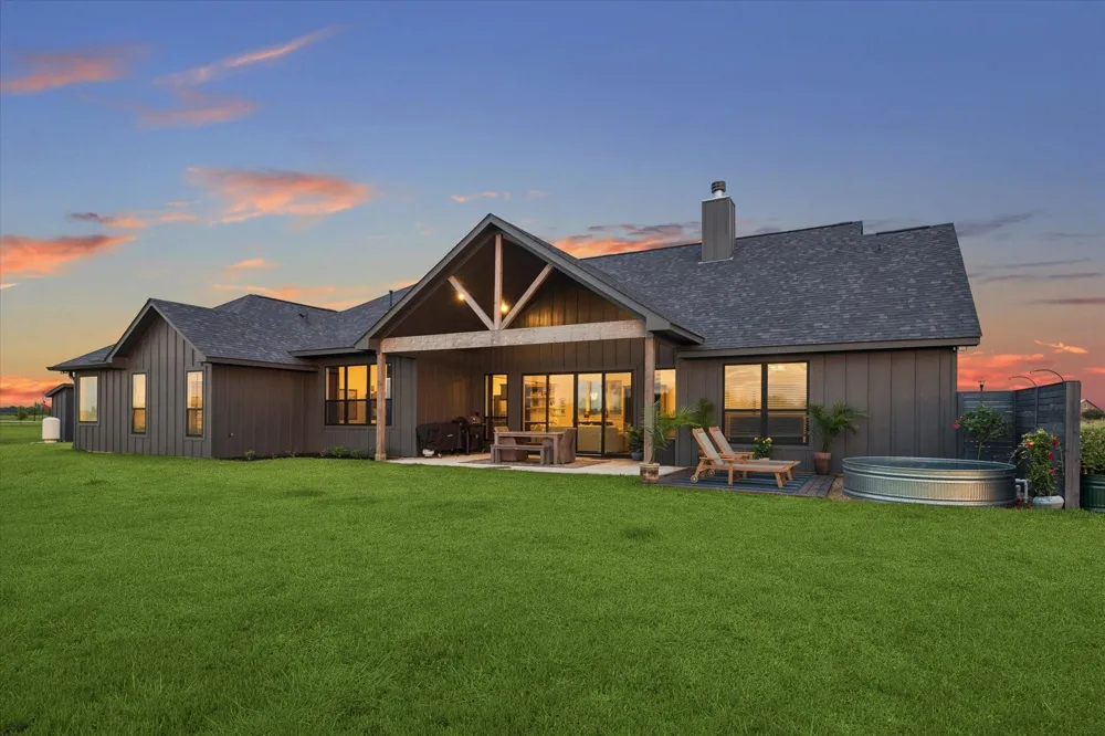5050 Sophie Slansky Way Sealy, TX 77474