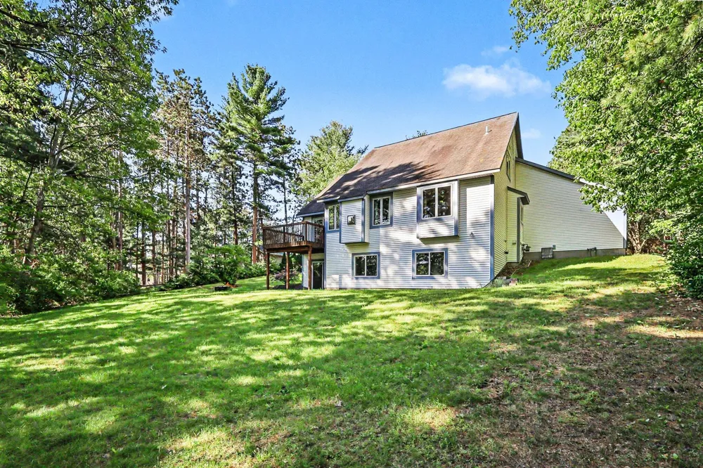 7474 Wiczer Drive Whitehall, MI 49461
