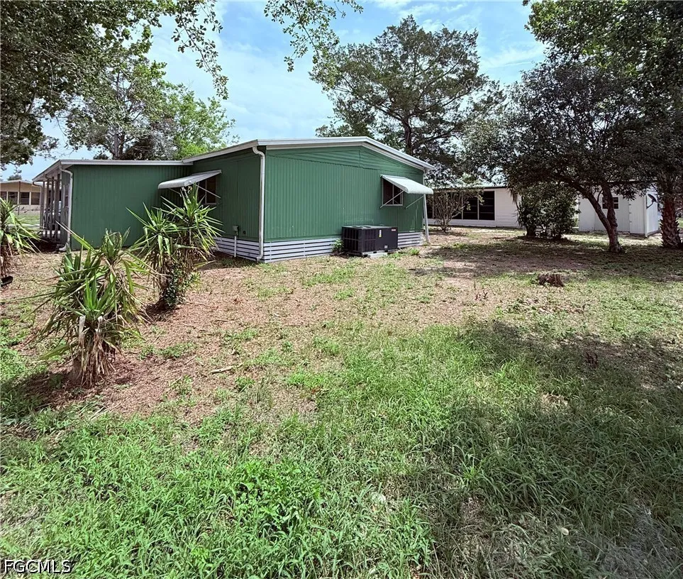 SALISBURY DRIVE Brooksville, FL 34613