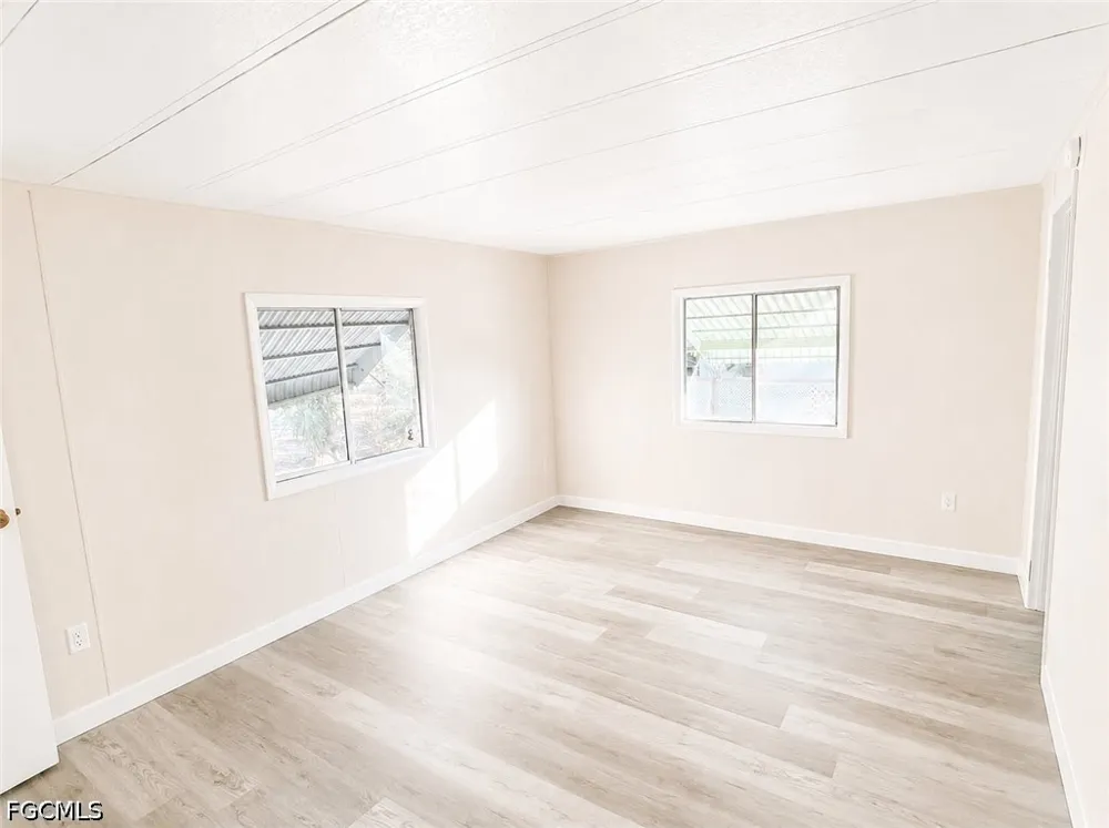 SALISBURY DRIVE Brooksville, FL 34613