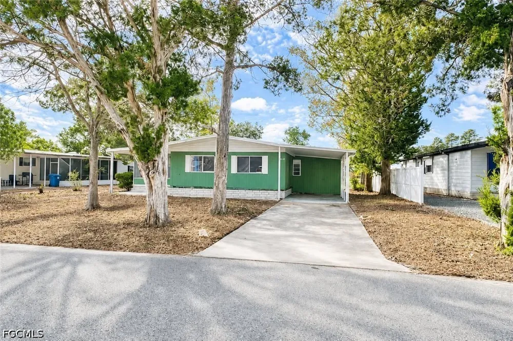 SALISBURY DRIVE Brooksville, FL 34613