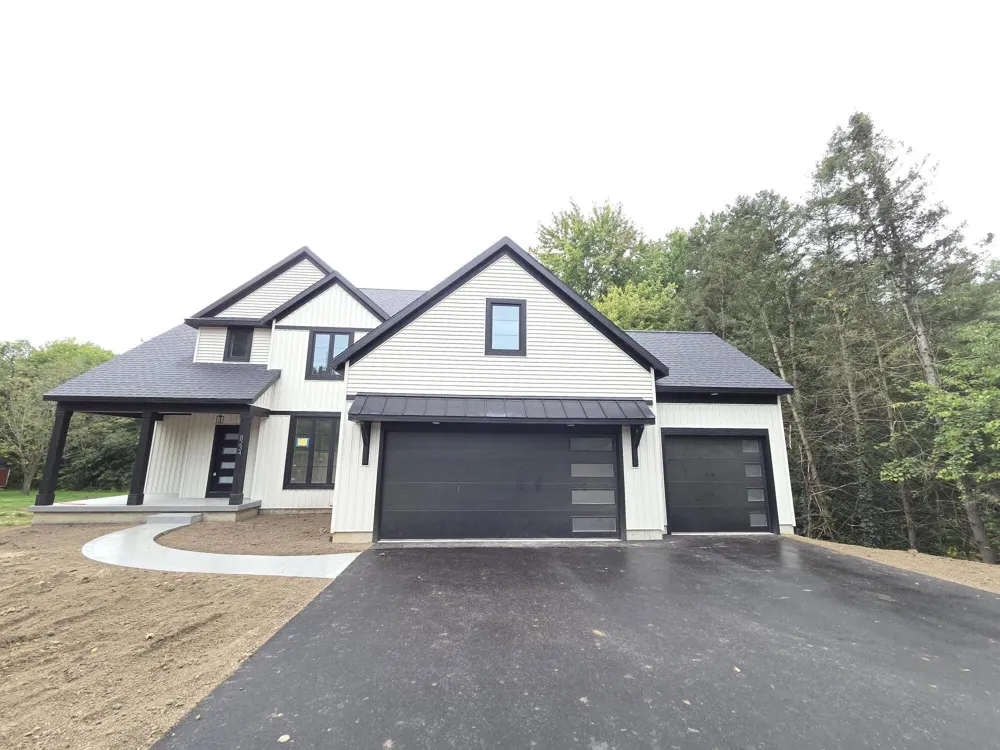 8234 Cascade Road SE Ada, MI 49301