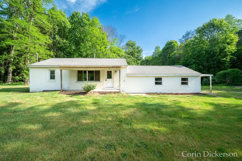 3661 110th Avenue Allegan, MI 49010